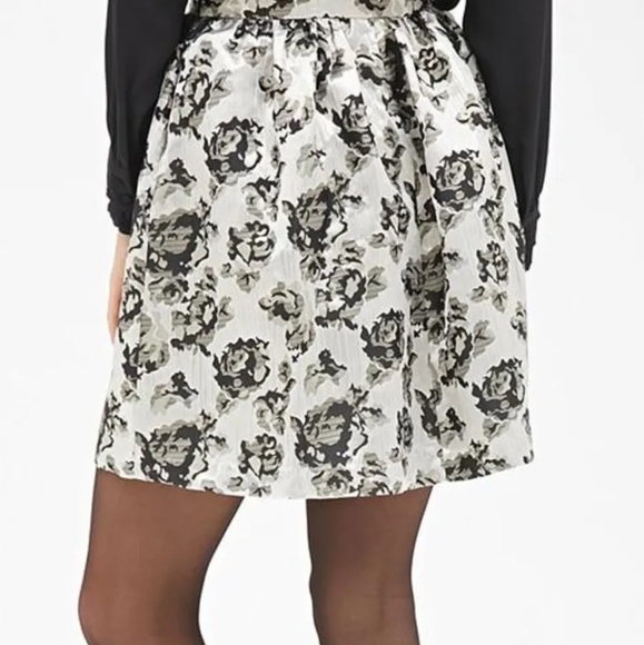 Forever 21 Metallic A-line Skirt US Size S - Picture 2 of 4